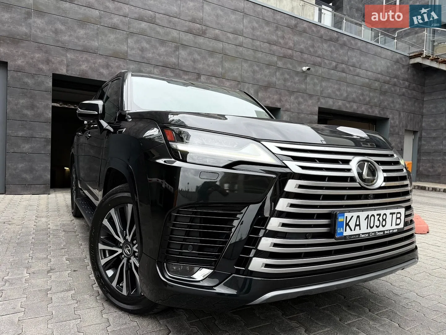 2022 Lexus LX - мініатюра 2