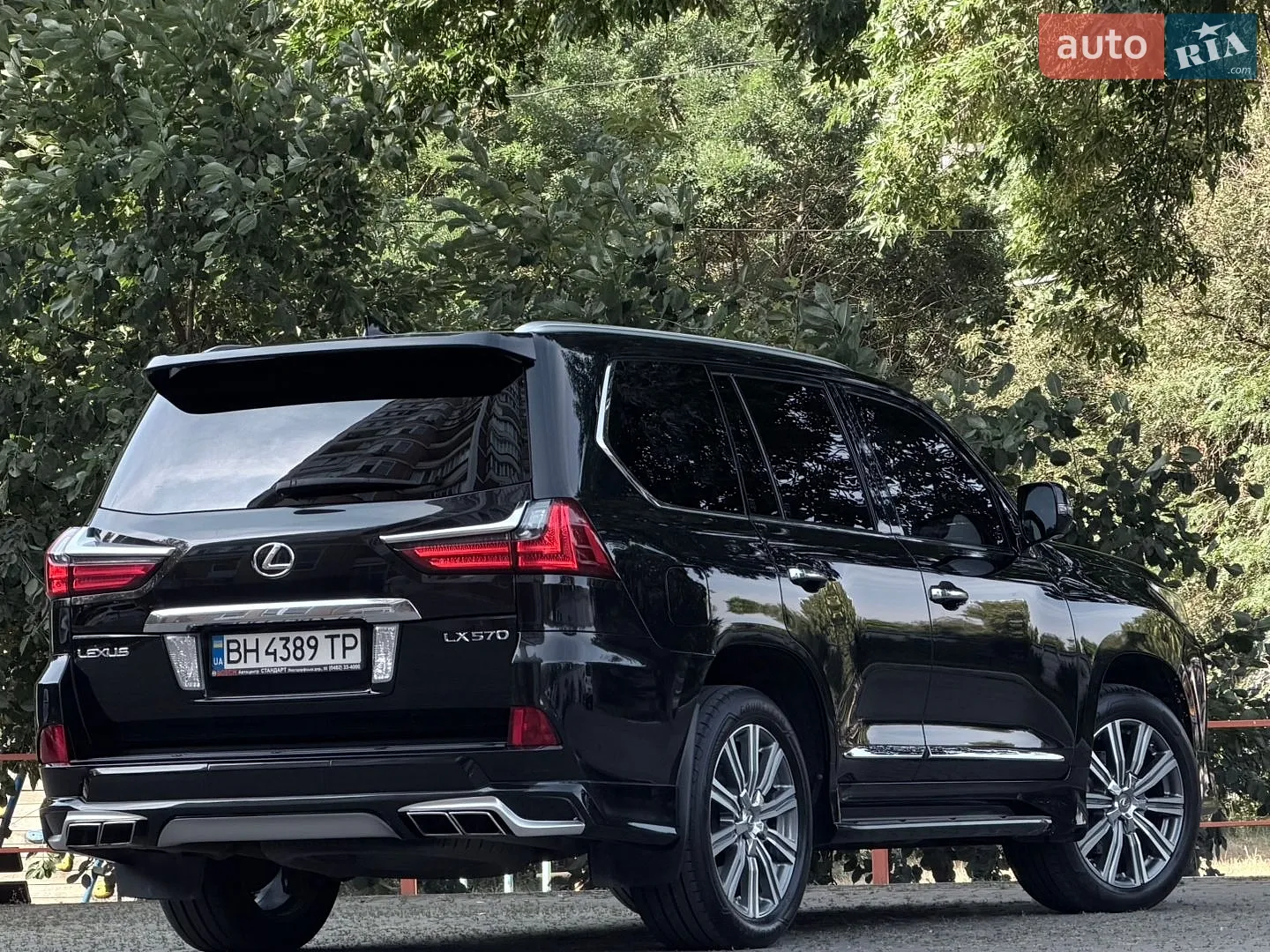 2016 Lexus LX - мініатюра 21