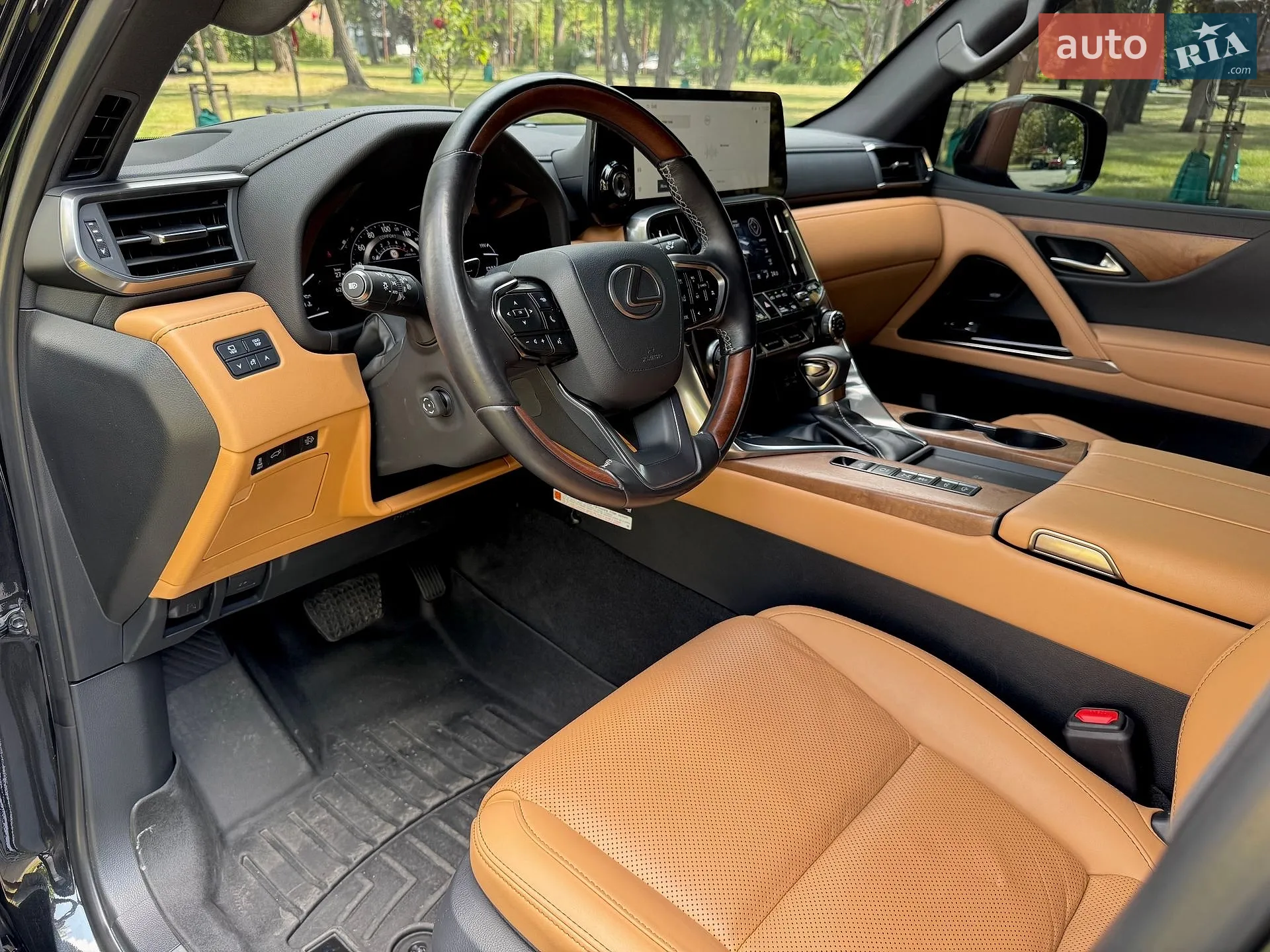 2023 Lexus LX - мініатюра 23