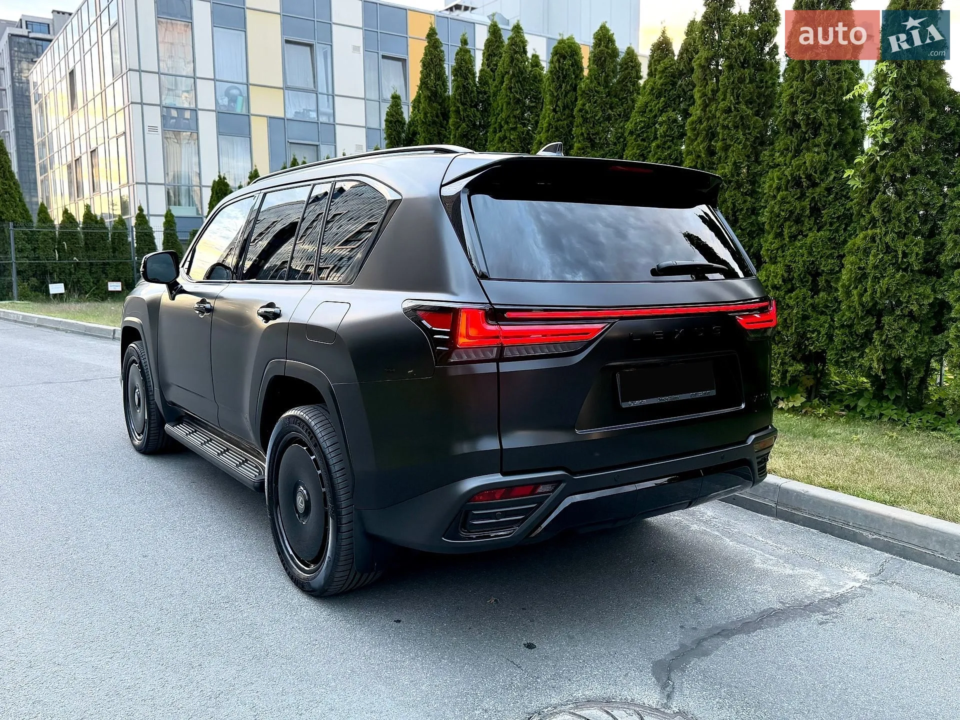 2025 Lexus LX - мініатюра 9