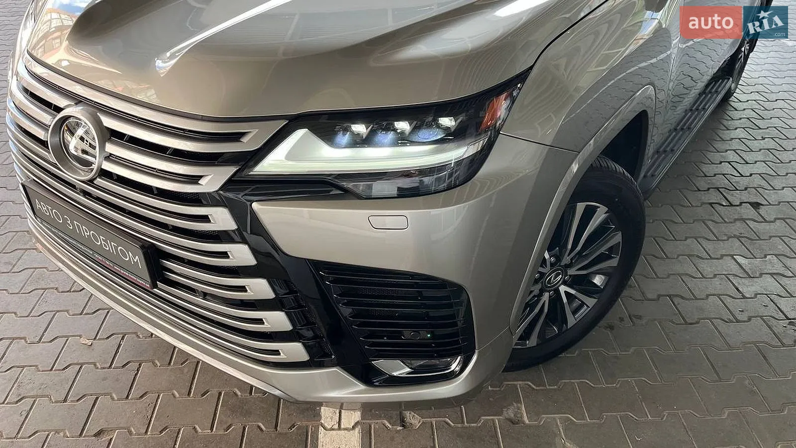 2025 Lexus LX - мініатюра 14