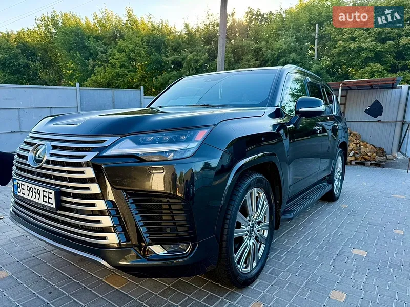 Lexus LX