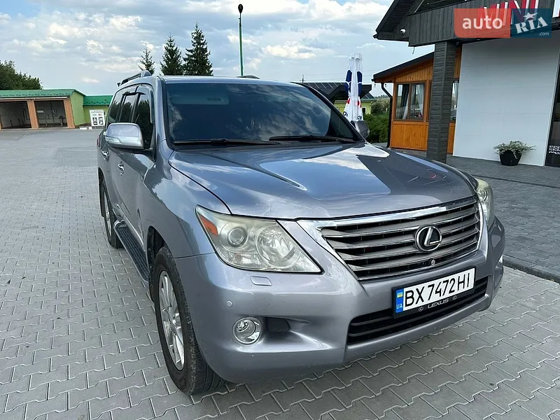 Lexus LX 2008