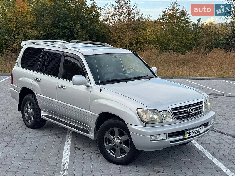 Lexus LX