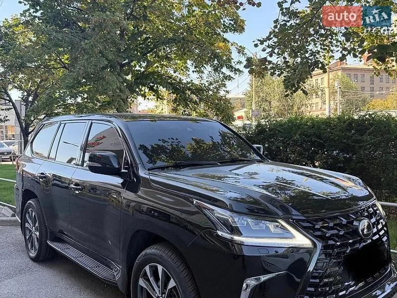 Lexus LX 2017