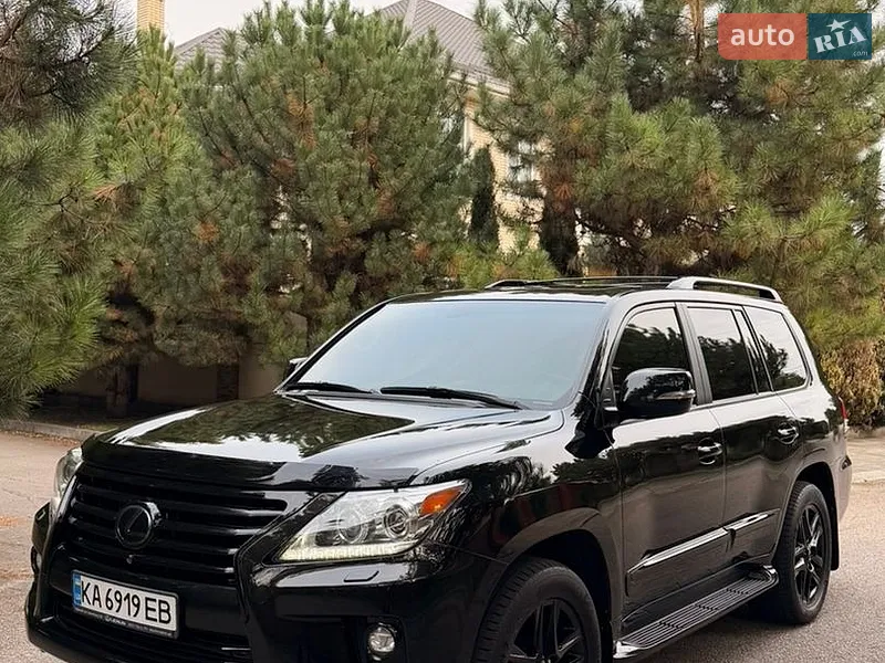 Lexus LX 2015