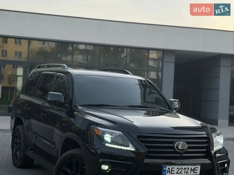 Lexus LX 2008