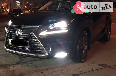 Позашляховик / Кросовер Lexus NX 2018 в Києві