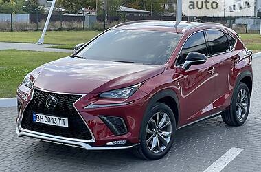 Внедорожник / Кроссовер Lexus NX 2017 в Одессе