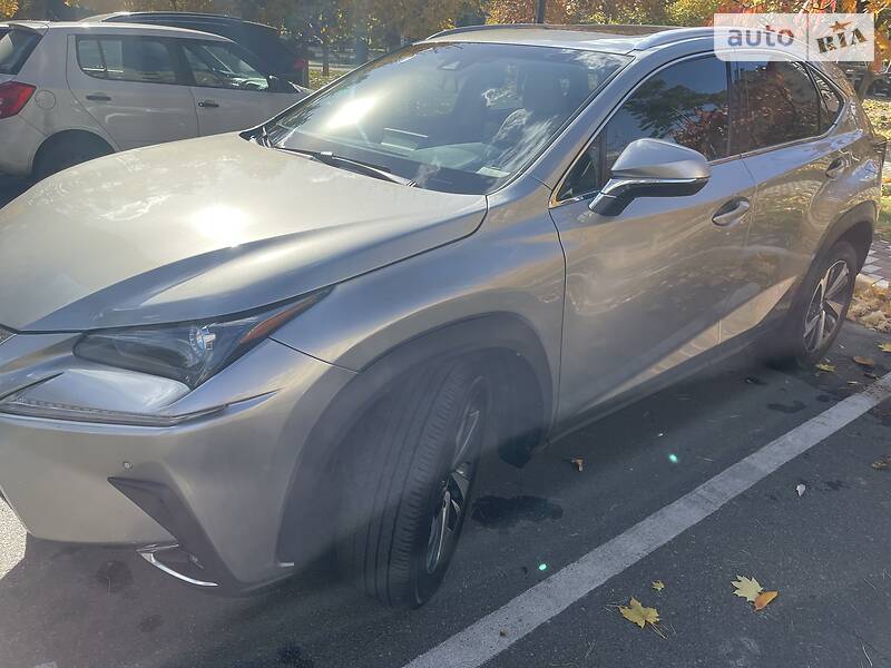 Внедорожник / Кроссовер Lexus NX 2017 в Киеве