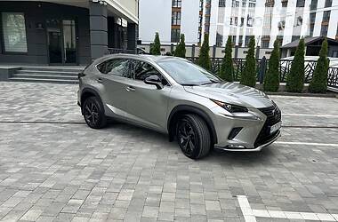 Позашляховик / Кросовер Lexus NX 2020 в Івано-Франківську