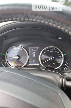 Внедорожник / Кроссовер Lexus NX 2017 в Броварах