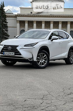 Позашляховик / Кросовер Lexus NX 2015 в Києві