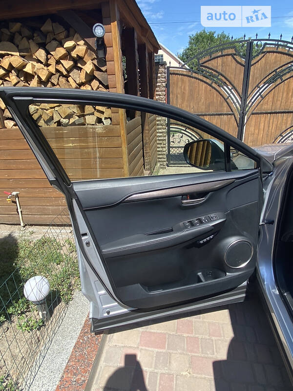 Внедорожник / Кроссовер Lexus NX 2017 в Харькове