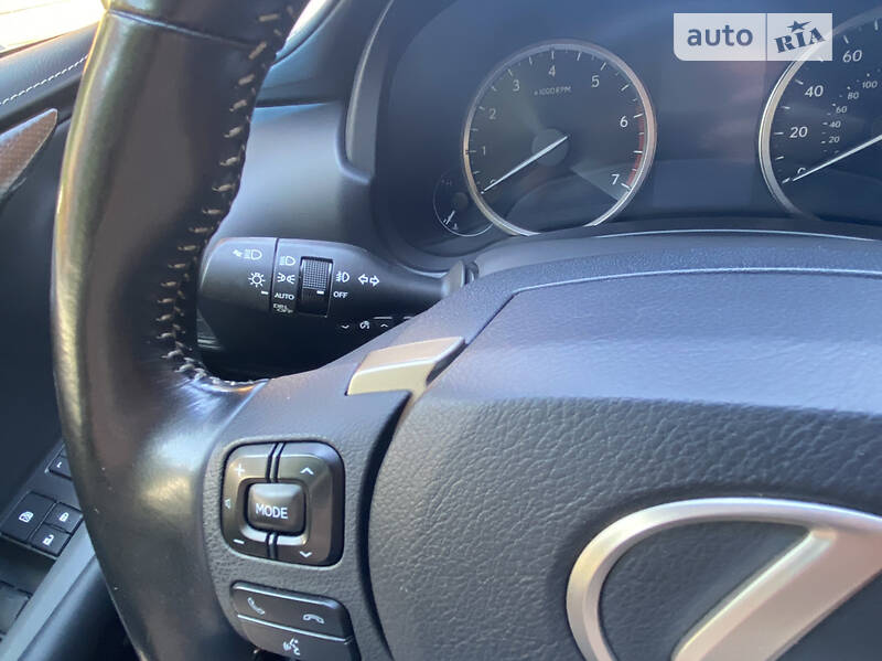 Внедорожник / Кроссовер Lexus NX 2017 в Харькове