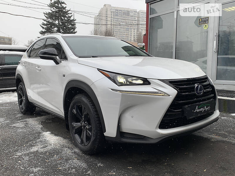 Позашляховик / Кросовер Lexus NX 2017 в Києві