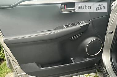 Позашляховик / Кросовер Lexus NX 2019 в 
