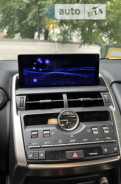 Позашляховик / Кросовер Lexus NX 2019 в 
