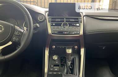 Внедорожник / Кроссовер Lexus NX 2021 в 