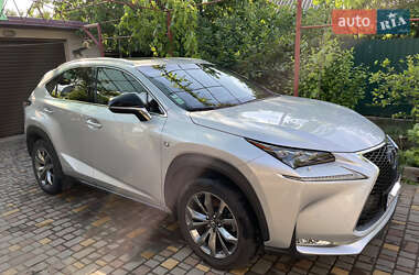 Позашляховик / Кросовер Lexus NX 2014 в 