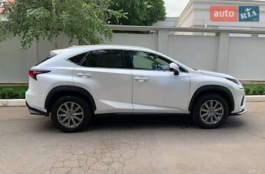 Внедорожник / Кроссовер Lexus NX 2017 в Одессе