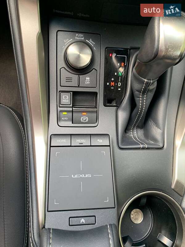 Внедорожник / Кроссовер Lexus NX 2017 в Одессе