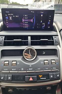 Внедорожник / Кроссовер Lexus NX 2020 в 