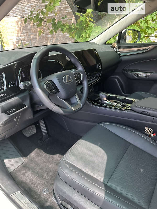 Внедорожник / Кроссовер Lexus NX 2022 в Кривом Роге
