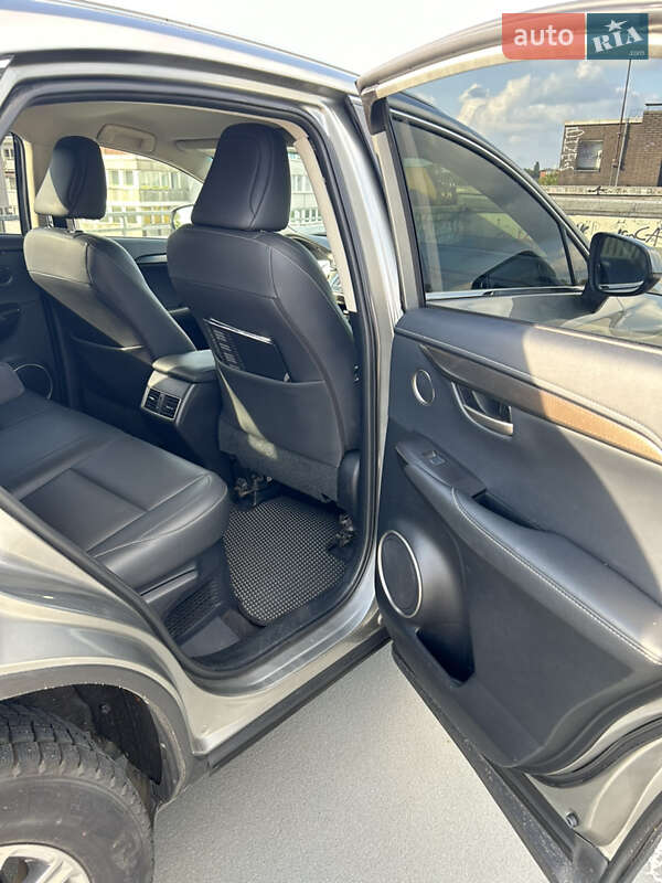 Внедорожник / Кроссовер Lexus NX 2016 в Харькове