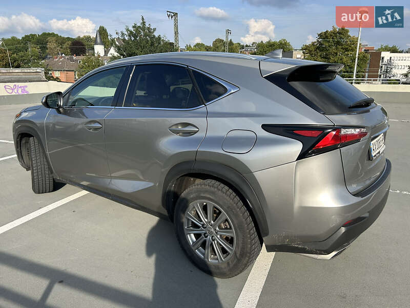Внедорожник / Кроссовер Lexus NX 2016 в Харькове