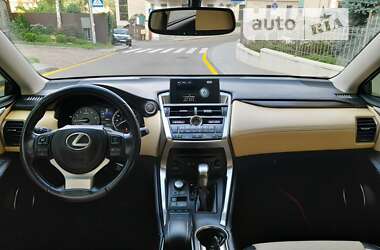 Внедорожник / Кроссовер Lexus NX 2015 в 