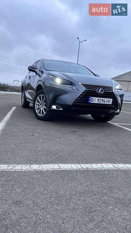 Внедорожник / Кроссовер Lexus NX 2018 в Карловке
