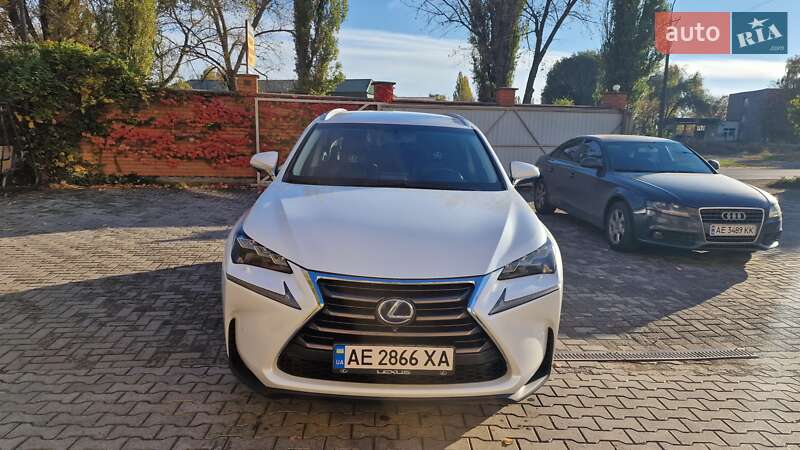 Позашляховик / Кросовер Lexus NX 2014 в Дніпрі