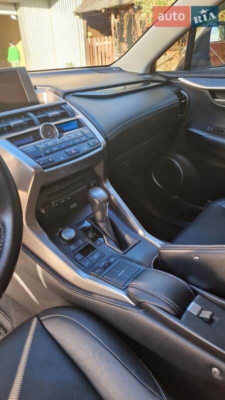 Позашляховик / Кросовер Lexus NX 2014 в Дніпрі