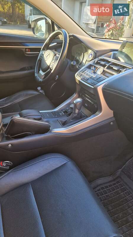 Позашляховик / Кросовер Lexus NX 2014 в Дніпрі