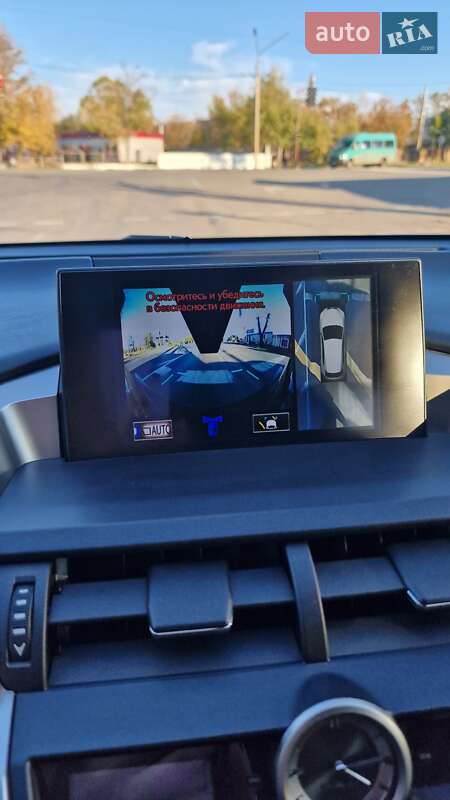 Позашляховик / Кросовер Lexus NX 2014 в Дніпрі