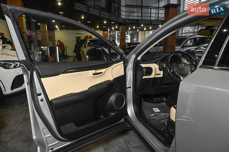 Внедорожник / Кроссовер Lexus NX 2016 в Одессе