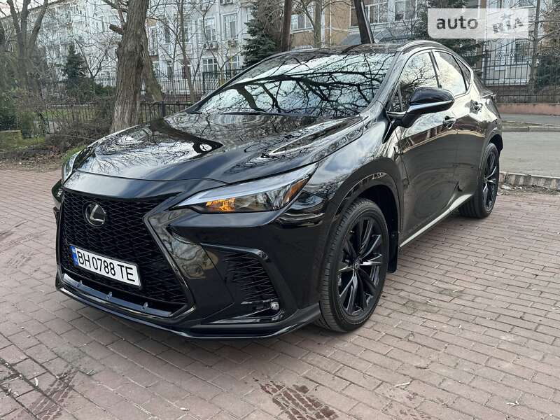Lexus NX 2022