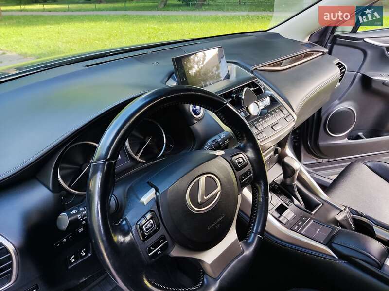 Позашляховик / Кросовер Lexus NX 2015 в Києві фото 5 Позашляховик / Кросовер Lexus NX 2015 в Києві
