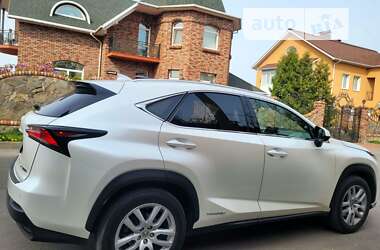 Внедорожник / Кроссовер Lexus NX 2015 в Хмельницком