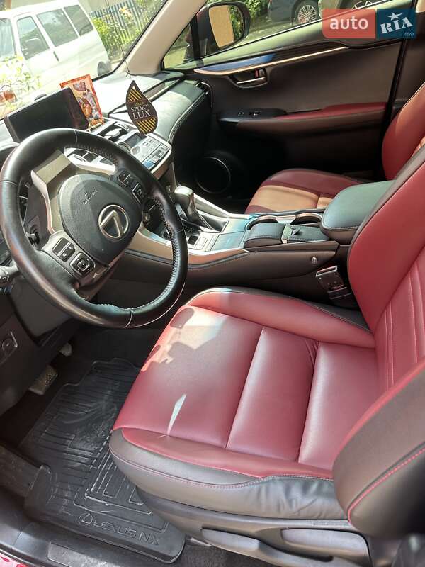 Позашляховик / Кросовер Lexus NX 2018 в Яремчі фото 3 Позашляховик / Кросовер Lexus NX 2018 в Яремчі