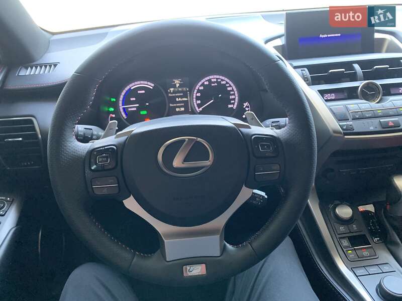 Позашляховик / Кросовер Lexus NX 2015 в Миколаєві
