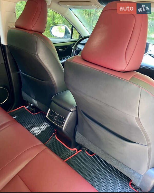 Позашляховик / Кросовер Lexus NX 2019 в Олександрії