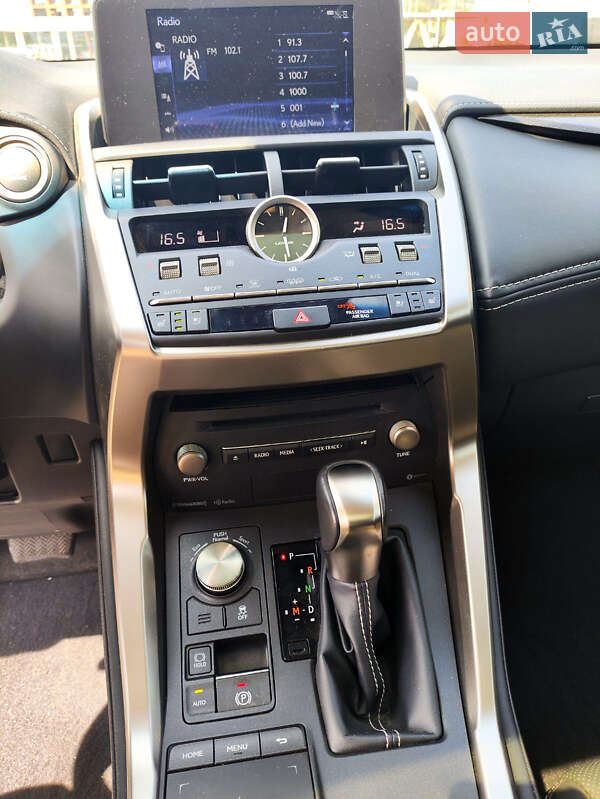 Внедорожник / Кроссовер Lexus NX 2018 в Львове