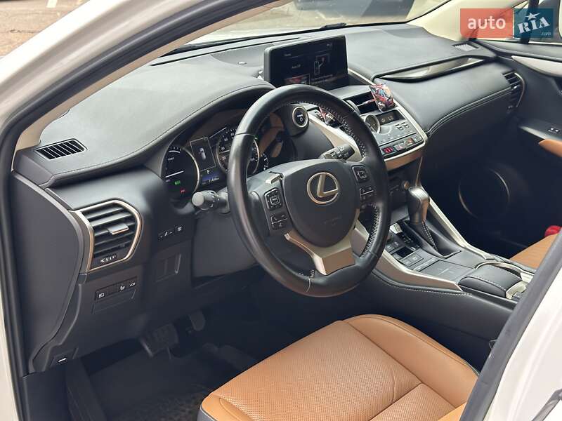Внедорожник / Кроссовер Lexus NX 2019 в Одессе