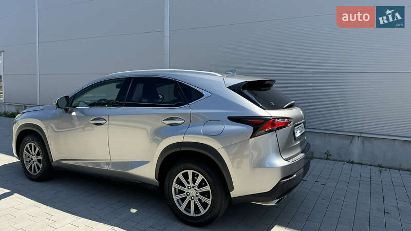 Внедорожник / Кроссовер Lexus NX 2017 в Ивано-Франковске