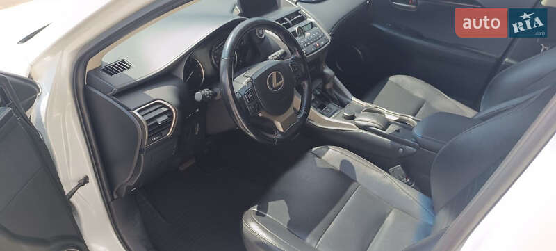 Внедорожник / Кроссовер Lexus NX 2015 в Днепре