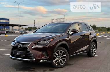 Позашляховик / Кросовер Lexus NX 2017 в Києві