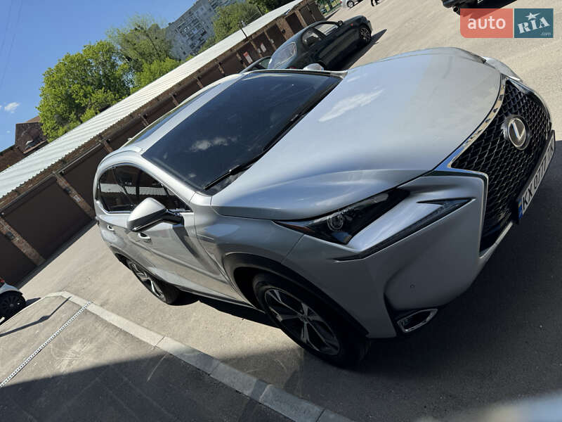 Внедорожник / Кроссовер Lexus NX 2017 в Харькове