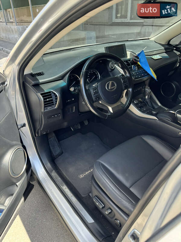 Внедорожник / Кроссовер Lexus NX 2017 в Харькове